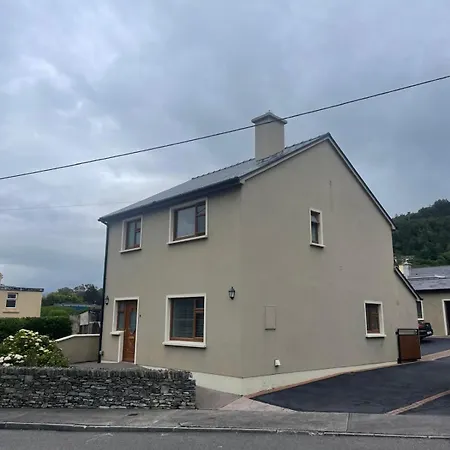 Reenrusheen House